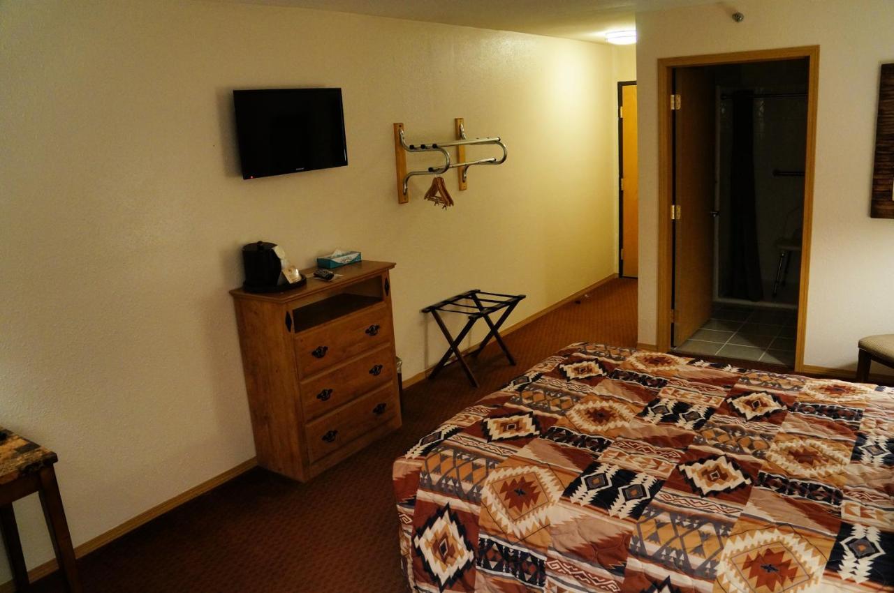 Fort Randall Casino & Hotel Pickstown エクステリア 写真